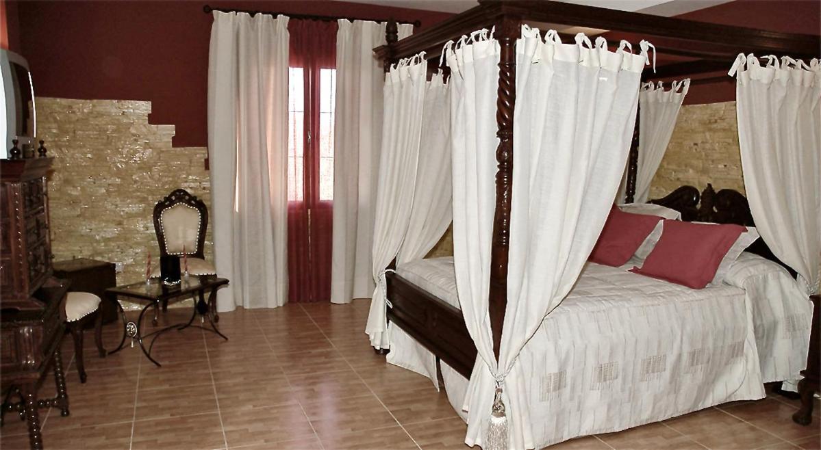 Hotel Los Conejos Mora Zewnętrze zdjęcie