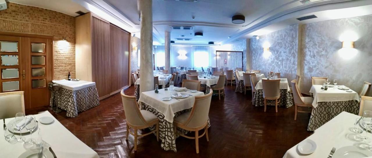 Hotel Los Conejos Mora Zewnętrze zdjęcie